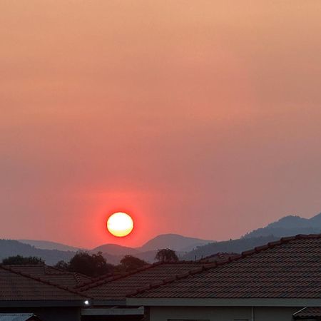 Rhino House With 3 Bedrooms Next To Pilanesberg And Sun City Mogwase Exterior foto