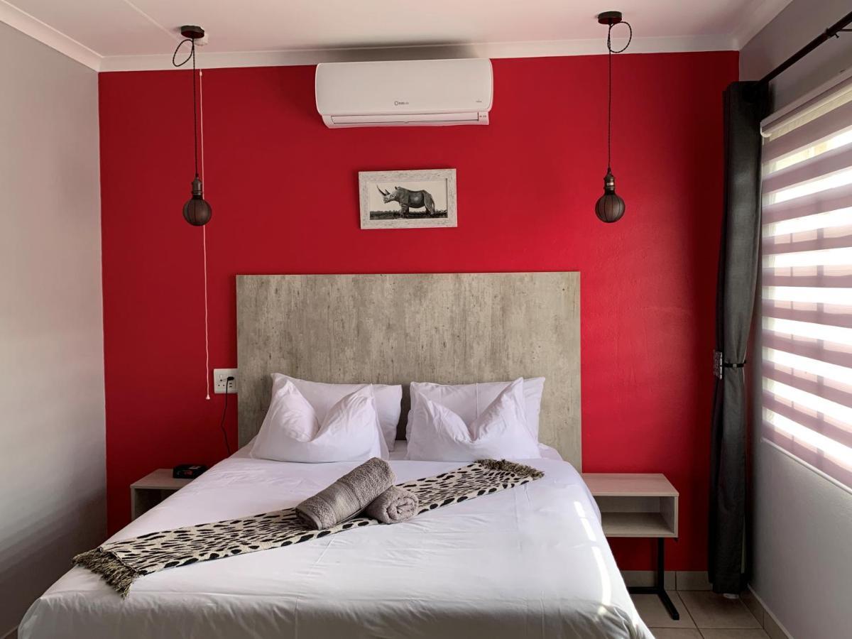 Rhino House With 3 Bedrooms Next To Pilanesberg And Sun City Mogwase Exterior foto
